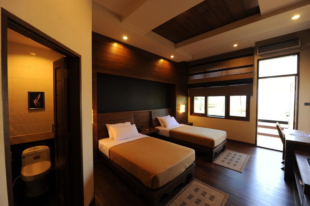 Ocean Paradise Resort Ngwesaung Oda fotoğraf